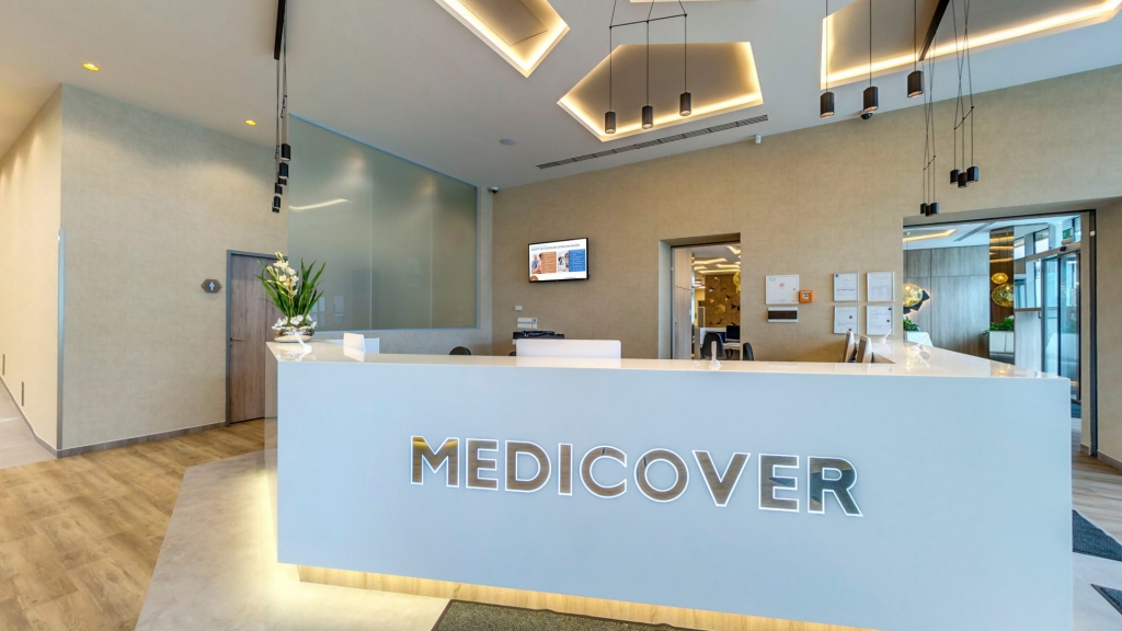 Medicover Eiffel Klinika recepció jobb oldal